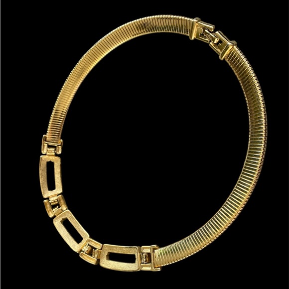 Vintage Givenchy Goldtone Necklace - Picture 5 of 7
